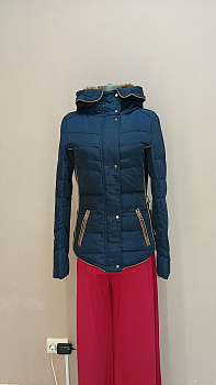 КУРТКА от ZARA, размер S, для женщин — секонд хенд ТВОЁ ВРЕМЯ